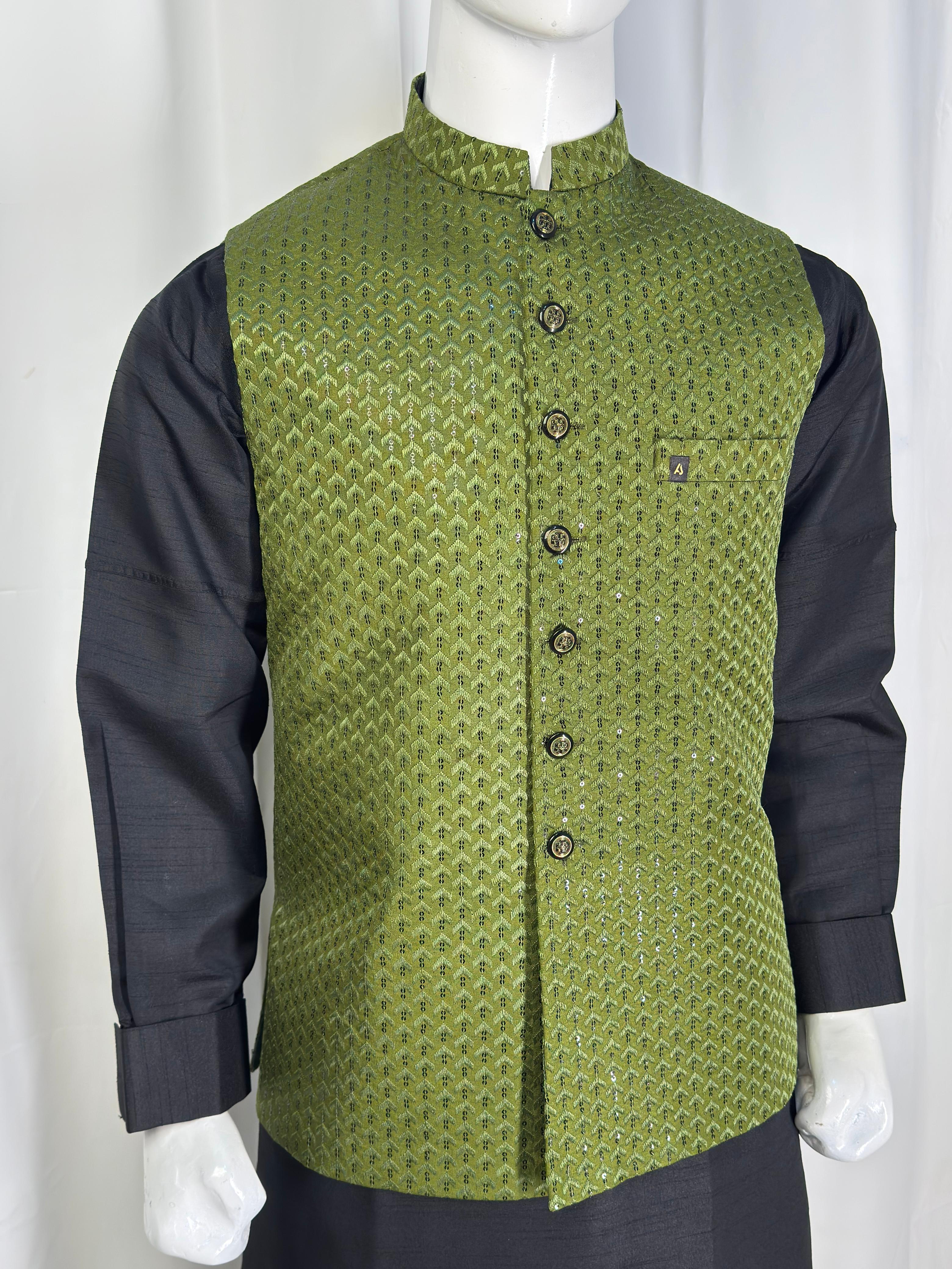 Men’s Fancy Jamawar Waistcoat with Cotton Silk Suit
