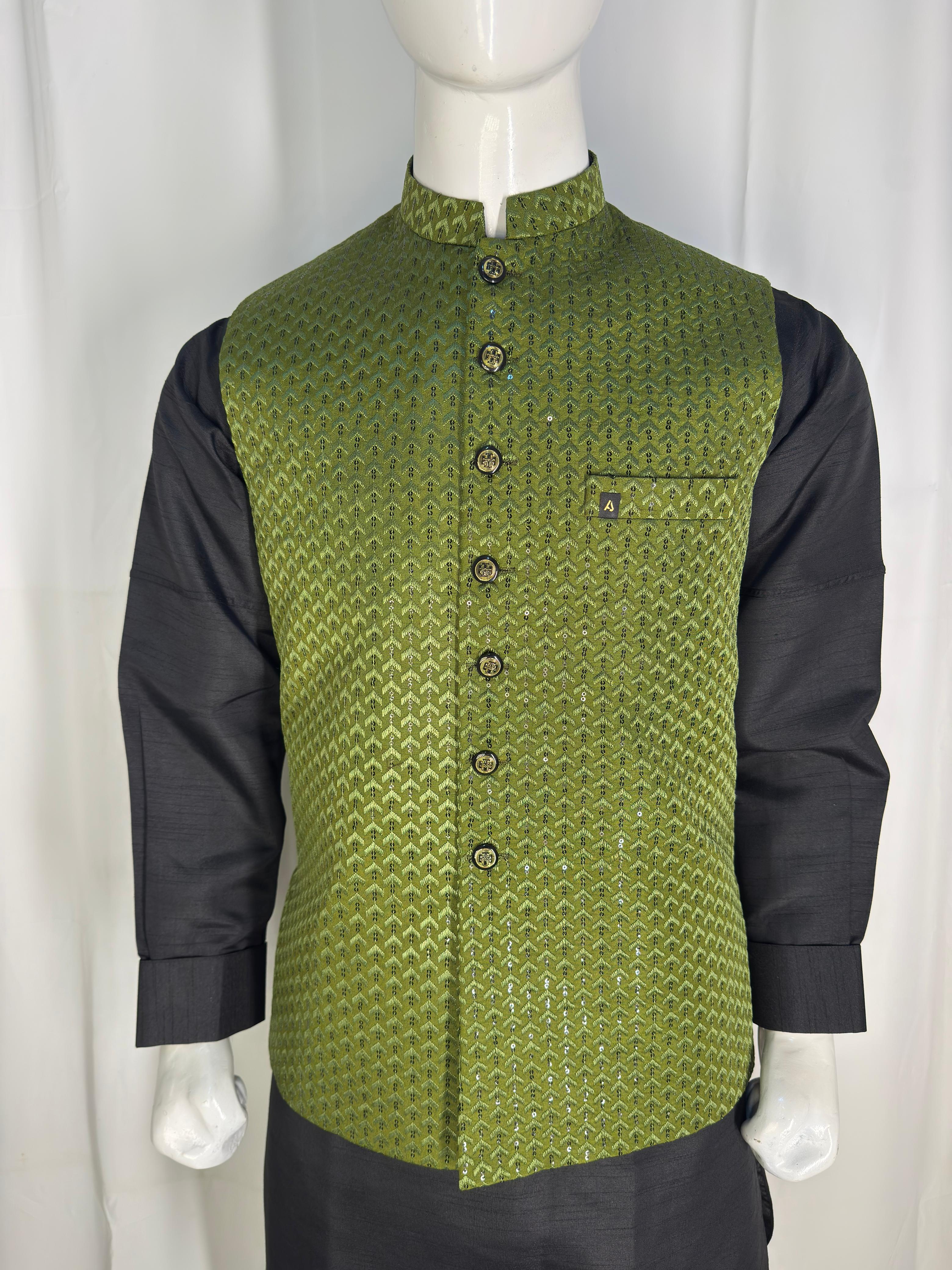 Men’s Fancy Jamawar Waistcoat with Cotton Silk Suit