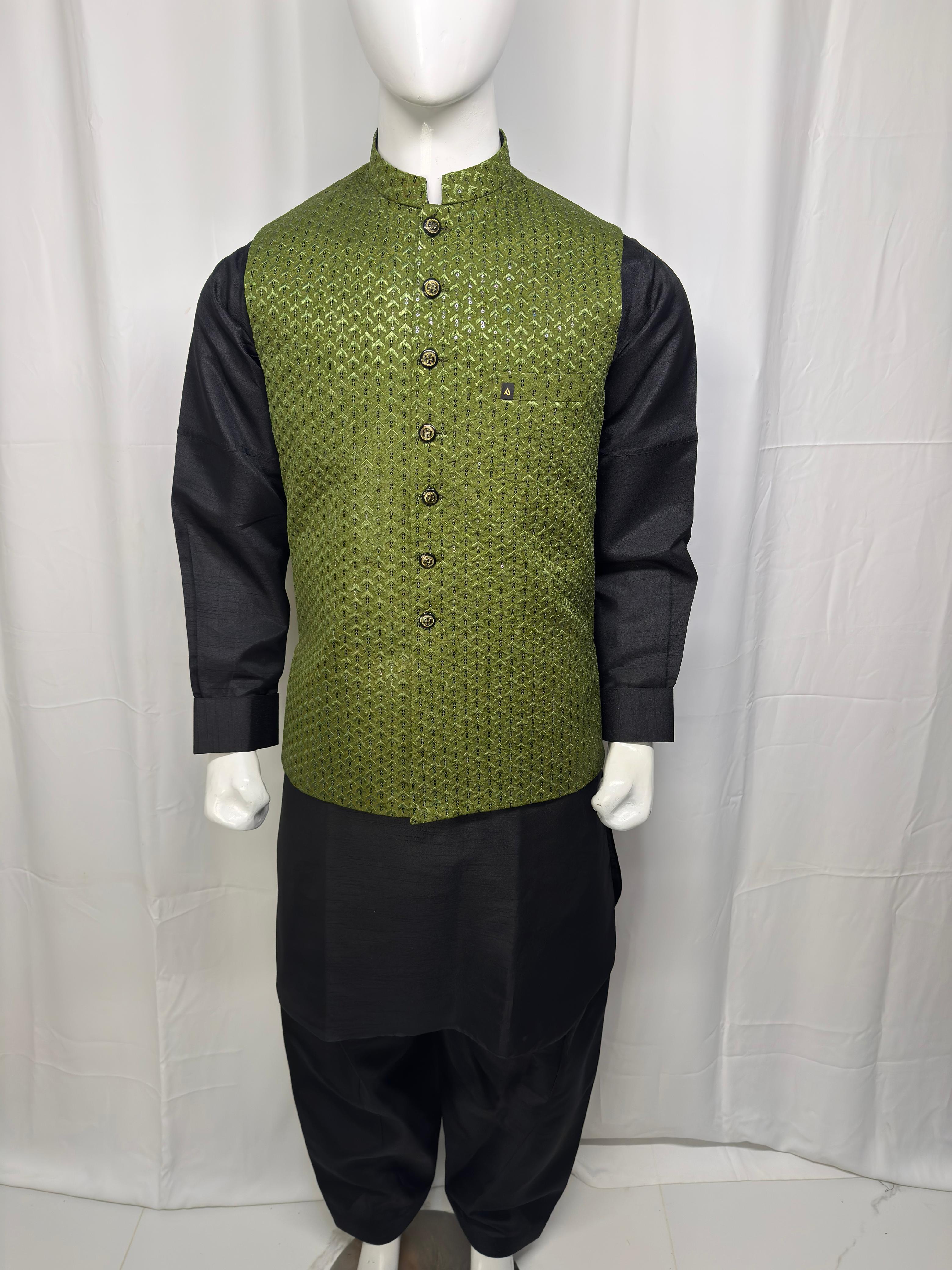 Men’s Fancy Jamawar Waistcoat with Cotton Silk Suit